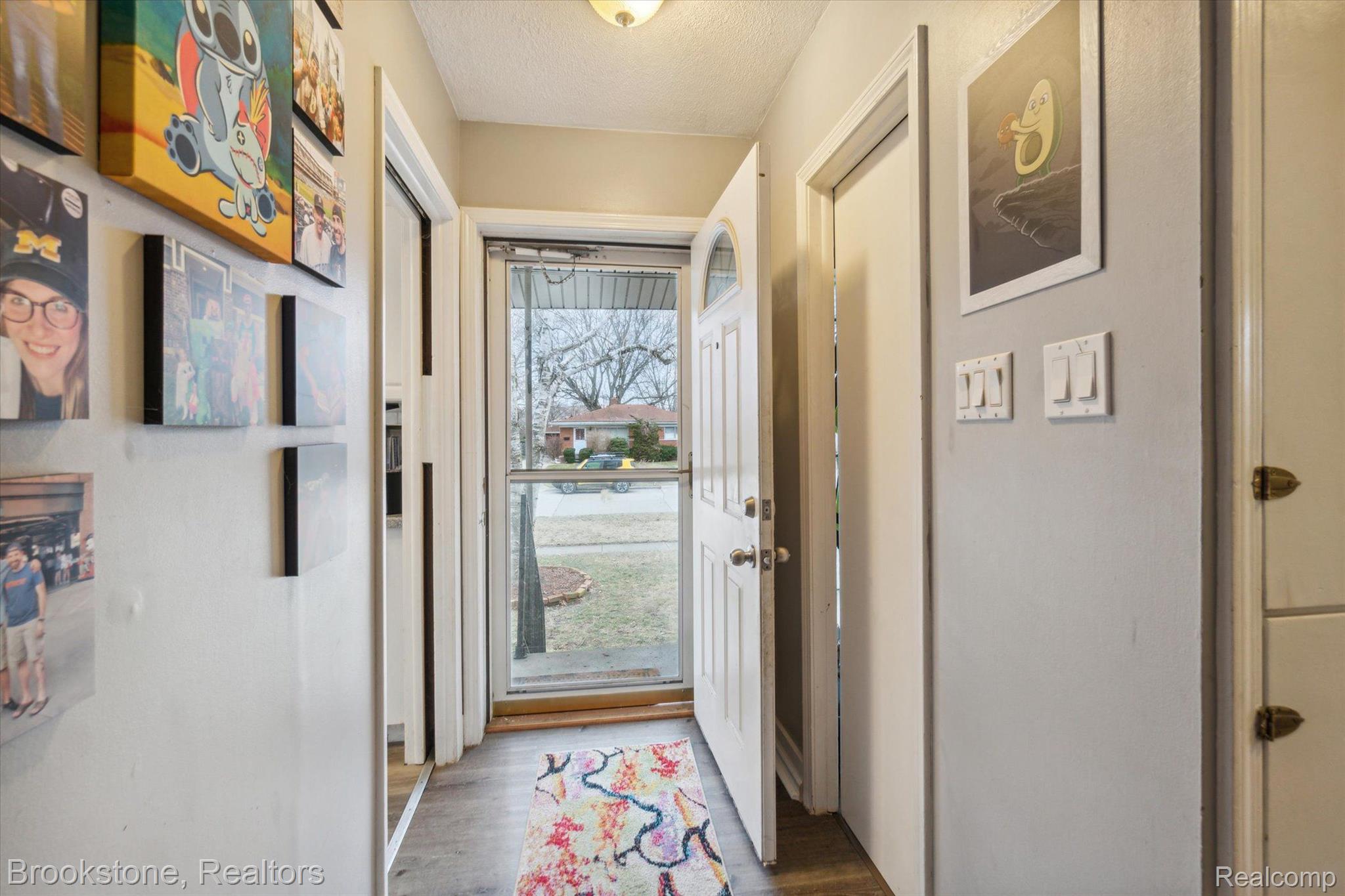 8900 Henry Ruff Road Livonia, MI 48150 - Photo 3 of 32 Gallery Image 3