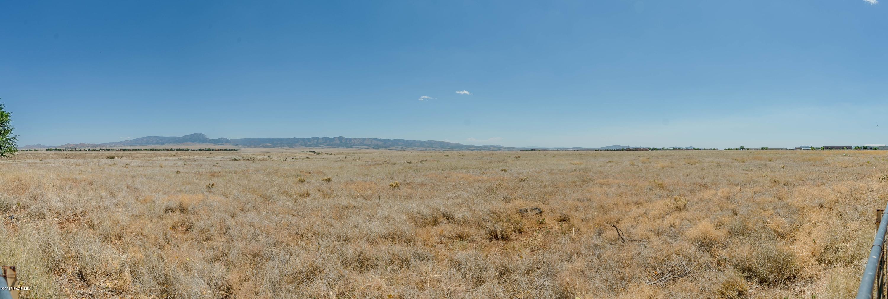 3265 North Yavapai Road East Prescott Valley, AZ 86314 - Photo 16 of 19 a view of an ocean beach