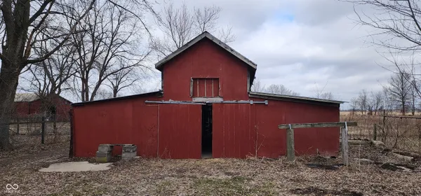 $325,000 | 8316 South 750 West, Pendleton, IN 46064