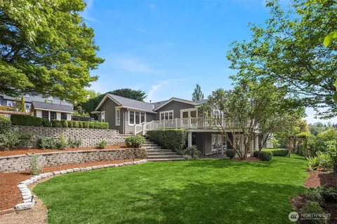 $2,898,000 | 10030 Northeast 110th Street, Kirkland, WA 98033