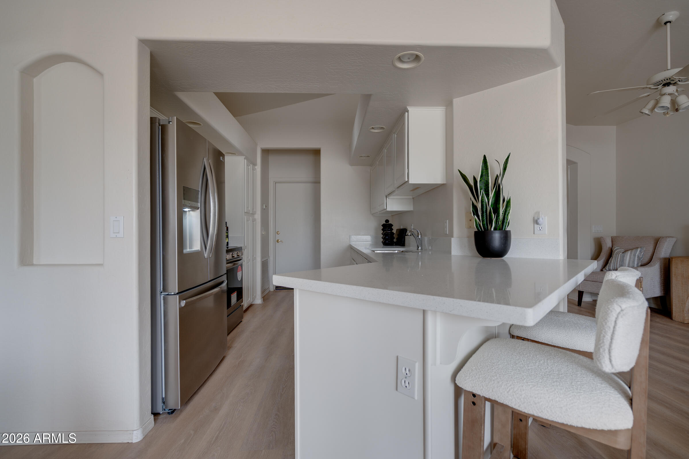 320 South 70th Street, Unit 8 Mesa, AZ 85208 - Photo 2 of 36 320int-17