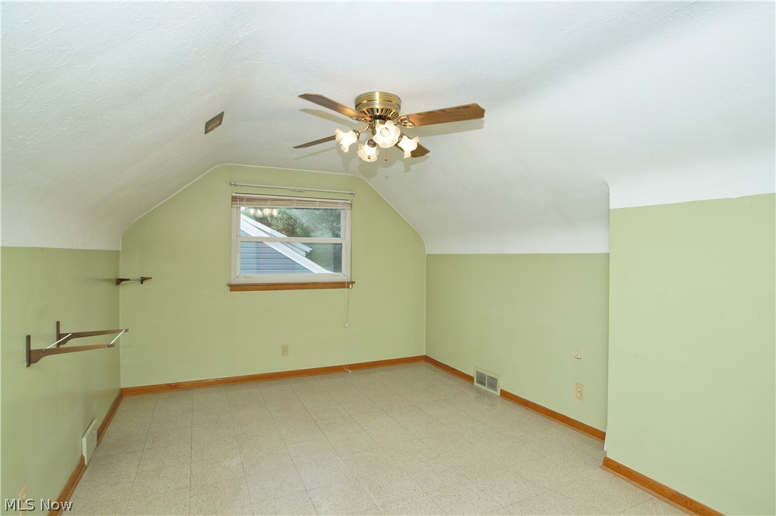 1530 Mapledale Road Wickliffe, OH 44092 - Photo 17 of 27 Gallery Image 17