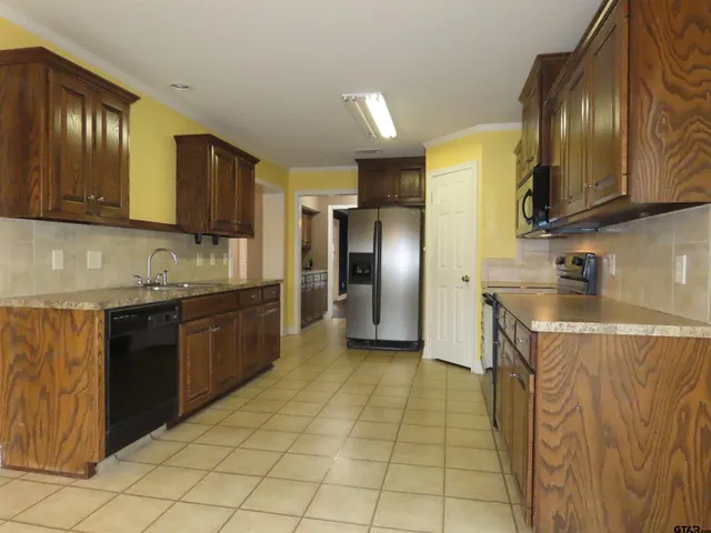 $2,800 | 7336 Manassas Lane, Tyler, TX 75703