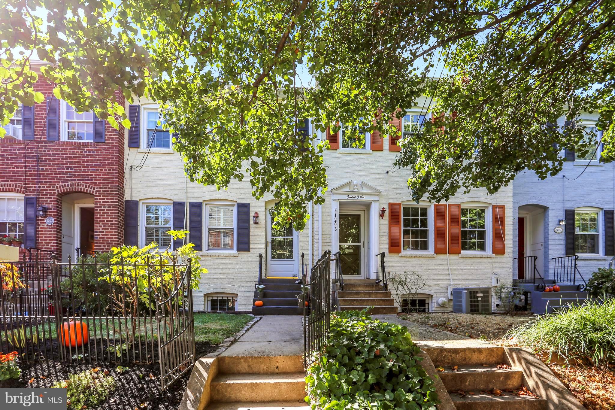 1204 Portner Road Alexandria, VA 22314 - Photo 2 of 39