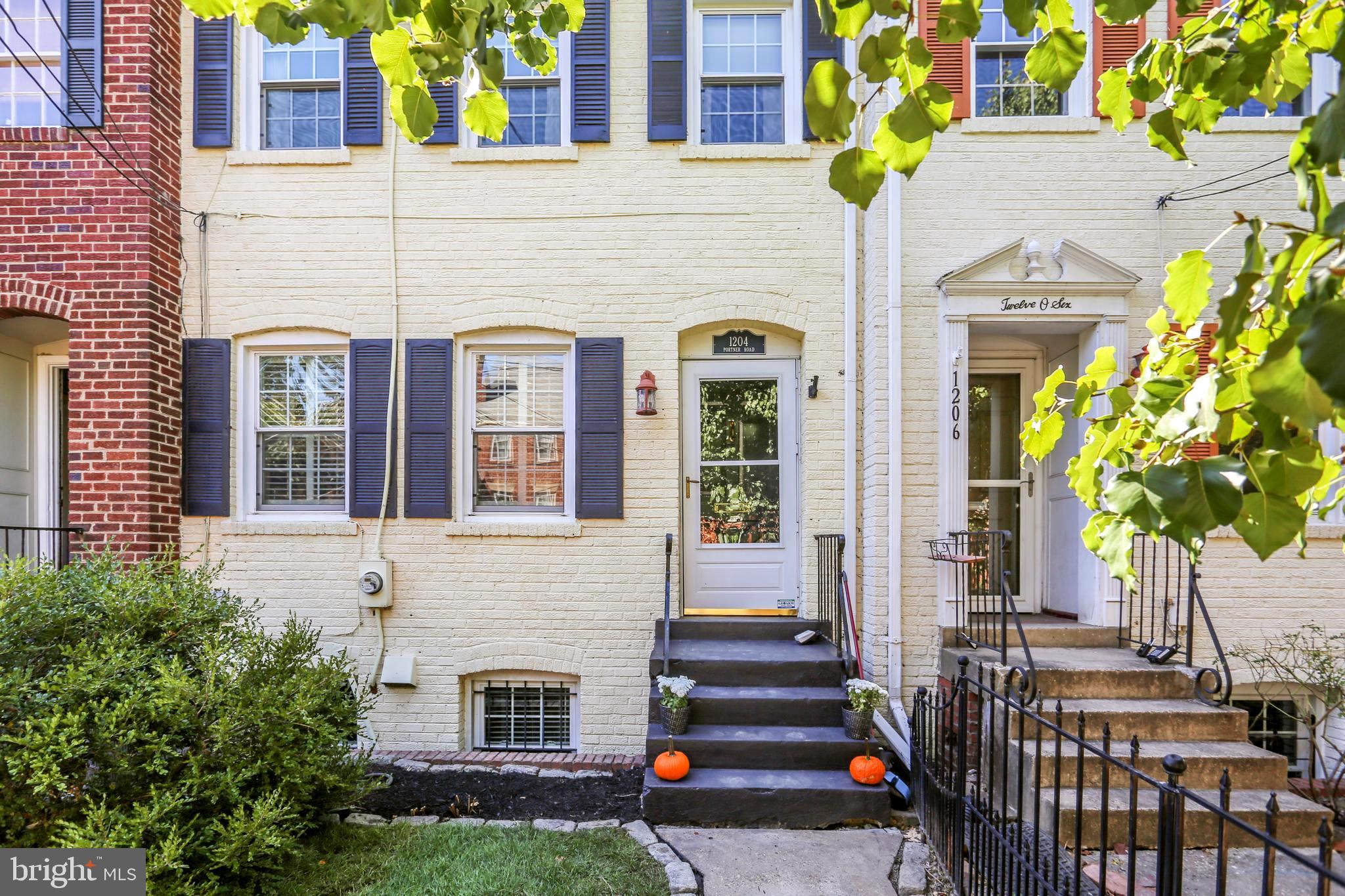 1204 Portner Road Alexandria, VA 22314 - Photo 3 of 39