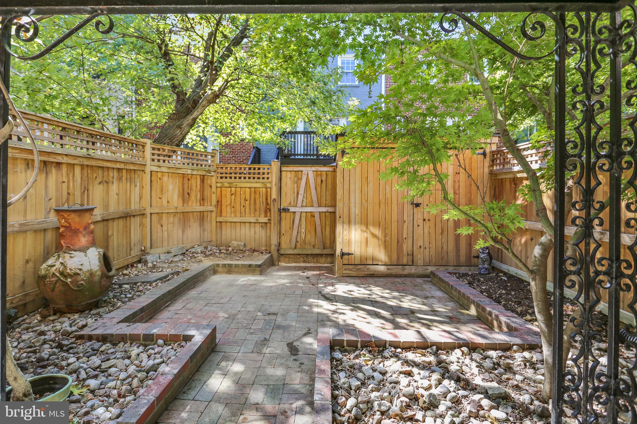 1204 Portner Road Alexandria, VA 22314 - Photo 35 of 39