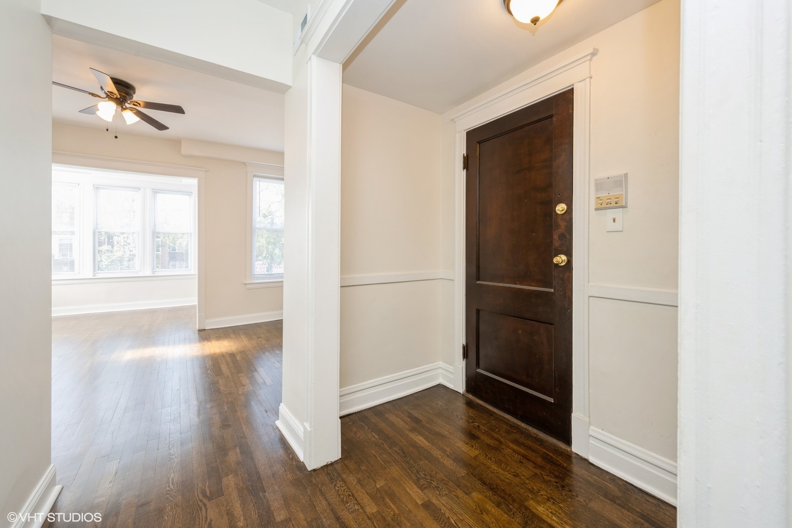 4954 West Augusta Boulevard, Unit 1 Chicago, IL 60651 - Photo 11 of 15 a view of empty room with wooden floor