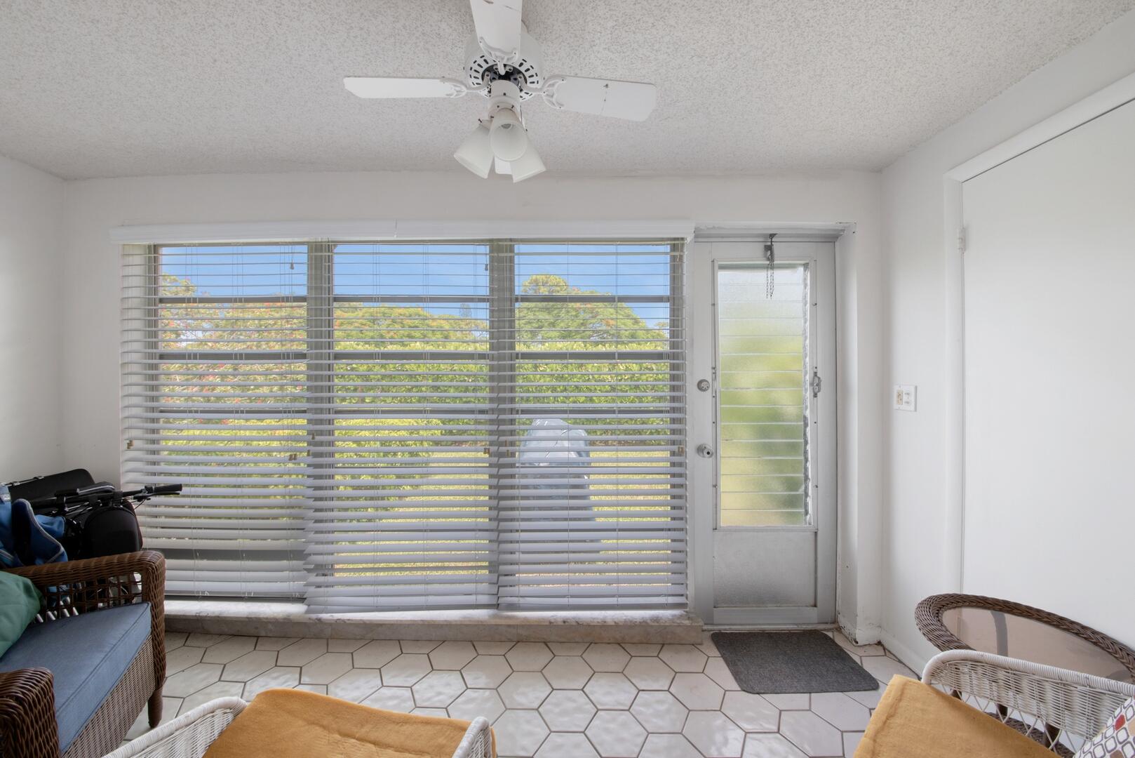 13670 Vía Flora, Unit B Delray Beach, FL 33484 - Photo 17 of 29 Patio