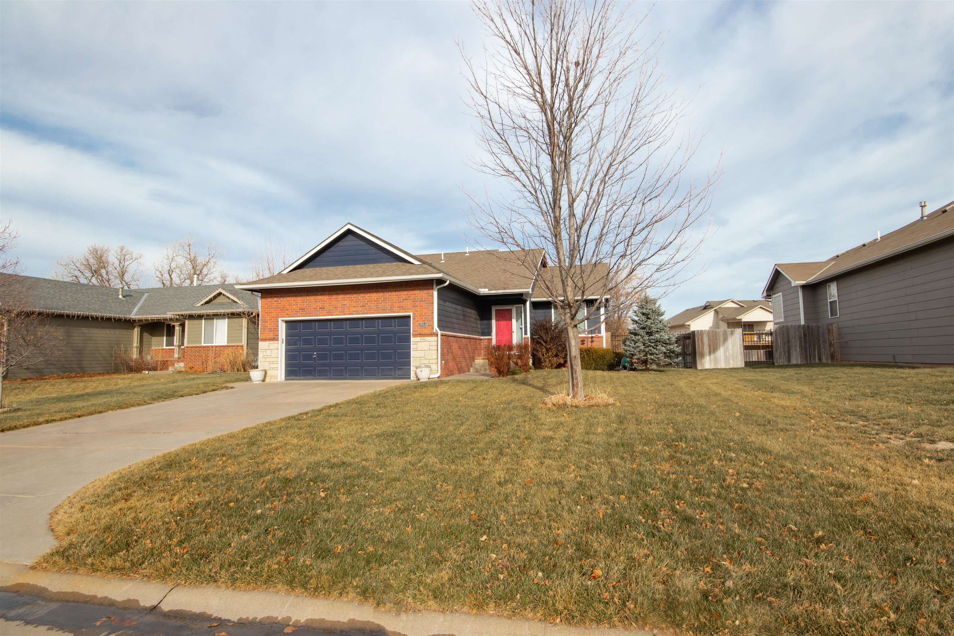 2910 Lanners Circle Wichita, KS 67219 - Photo 3 of 31
