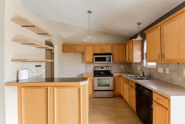 $230,000 | 2910 Lanners Circle, Wichita, KS 67219