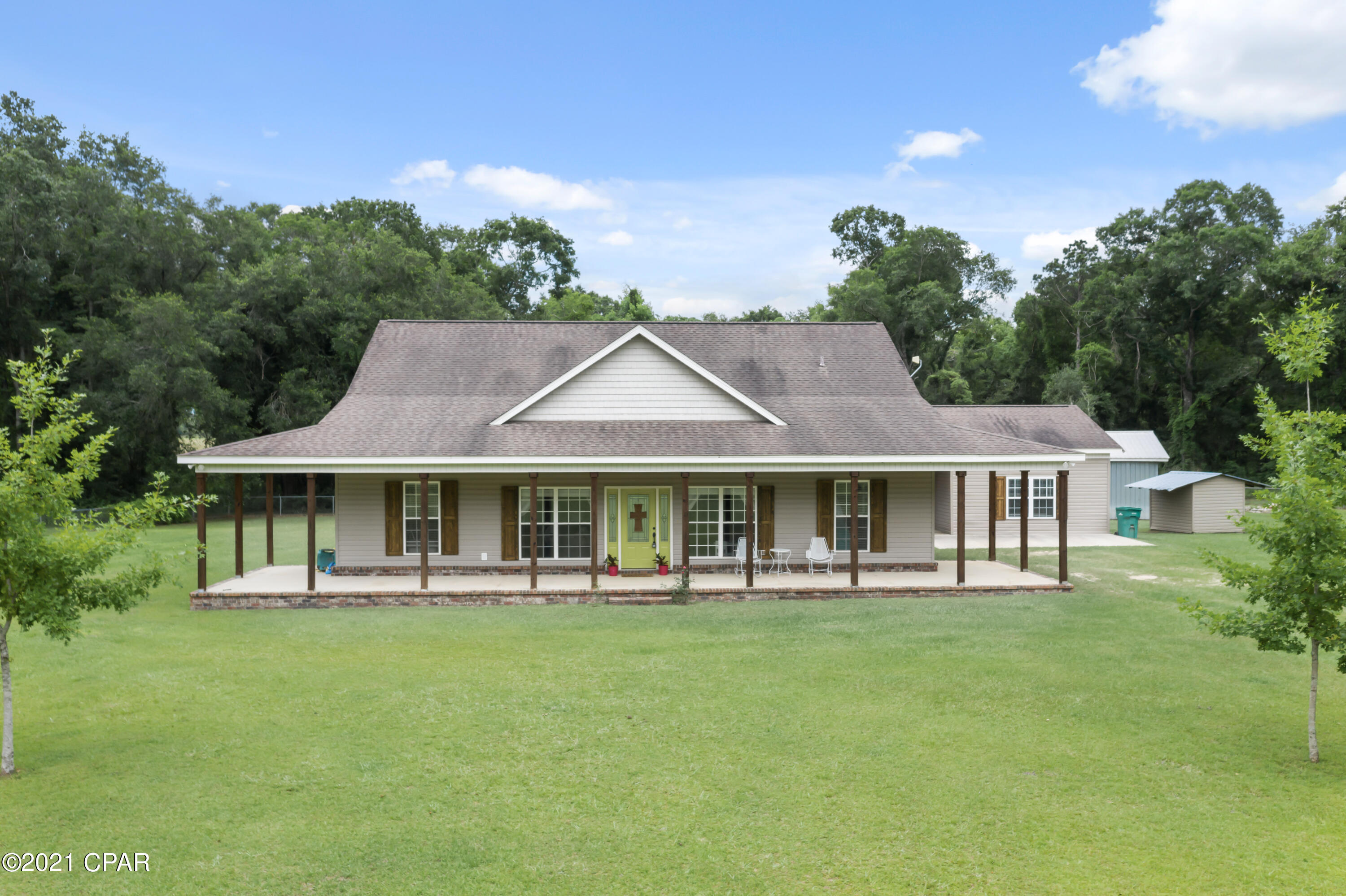 4500 Cliff Road Graceville, FL 32440 - Photo 1 of 36