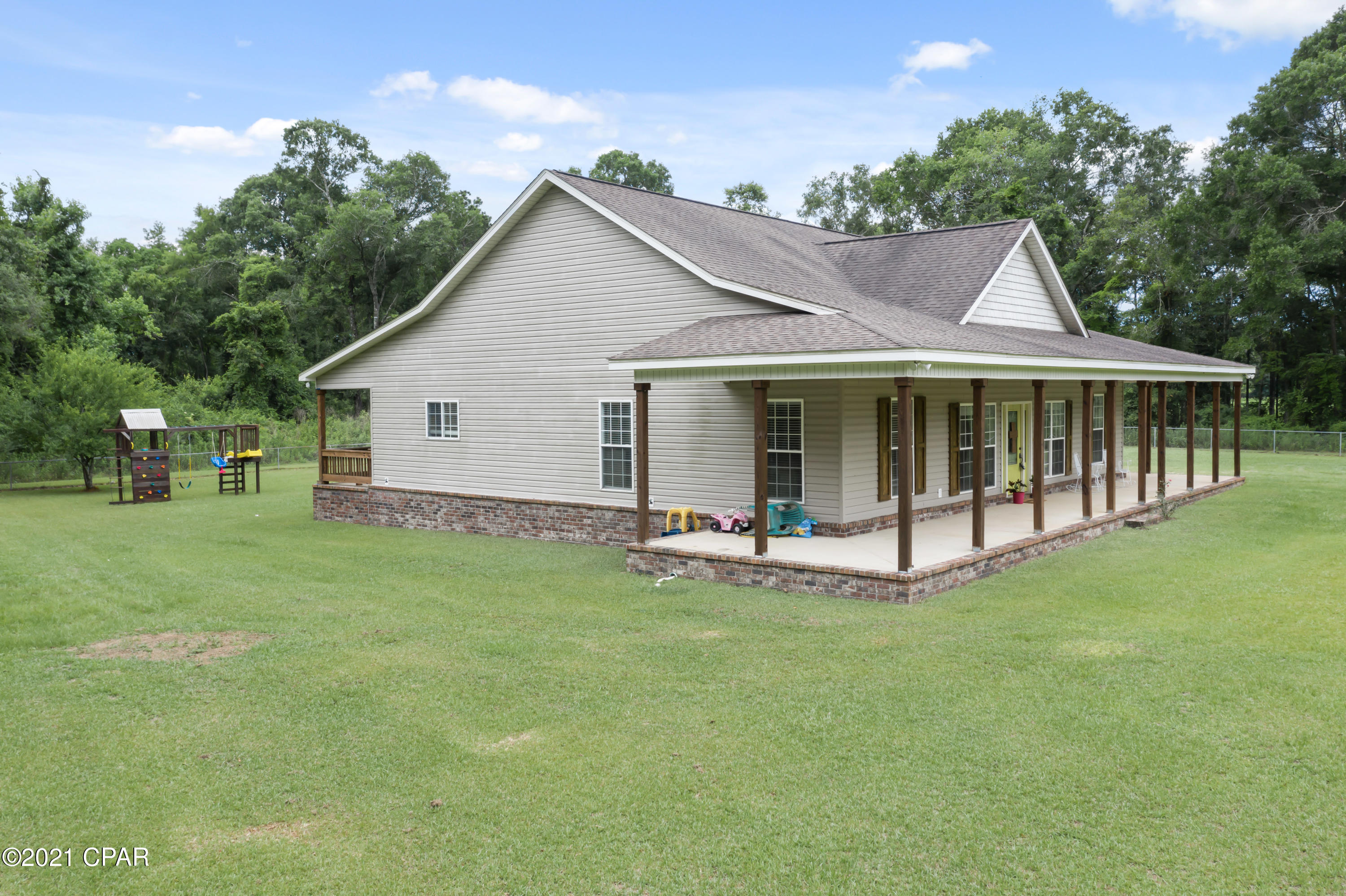 4500 Cliff Road Graceville, FL 32440 - Photo 25 of 36