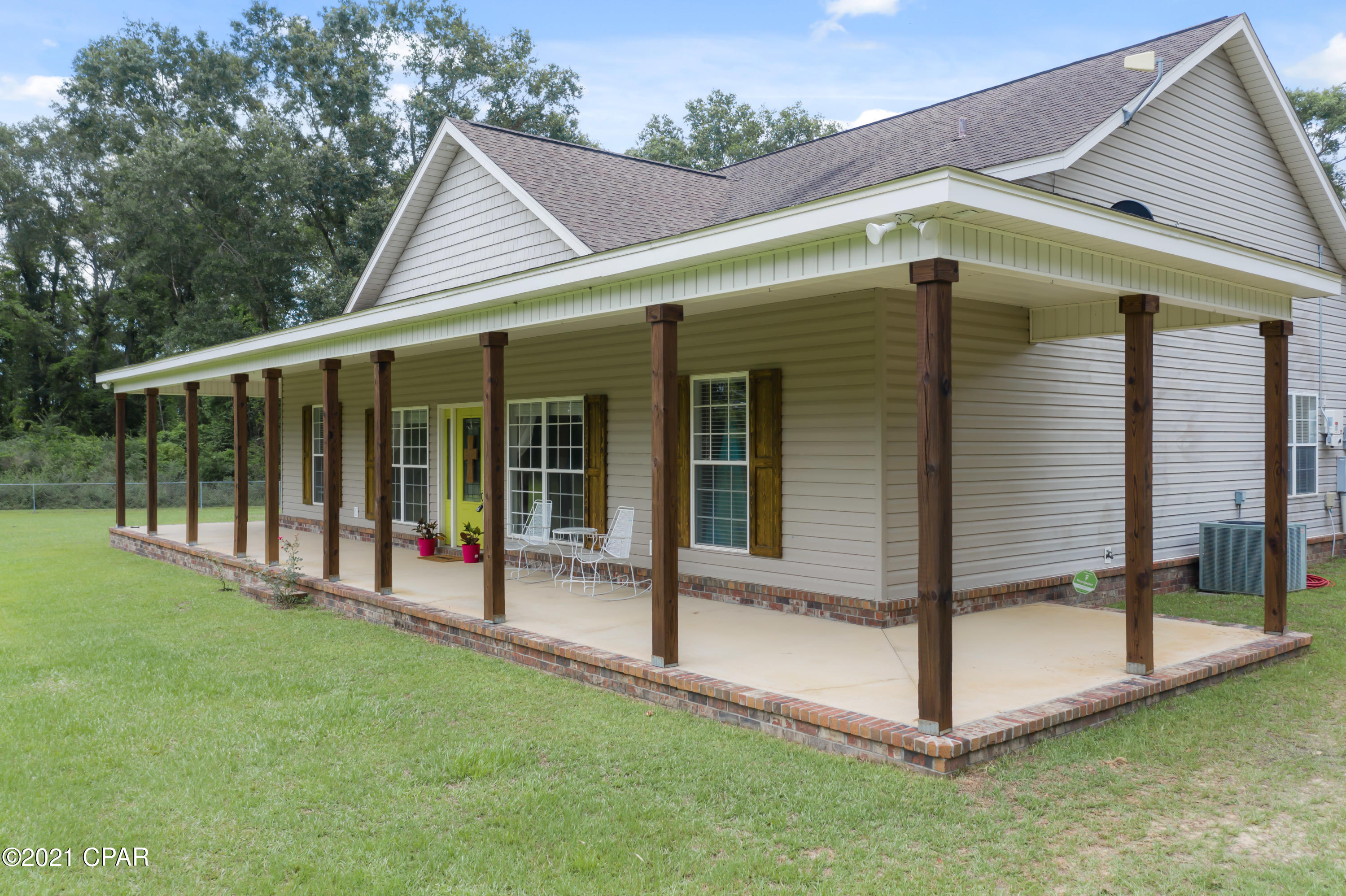 4500 Cliff Road Graceville, FL 32440 - Photo 32 of 36