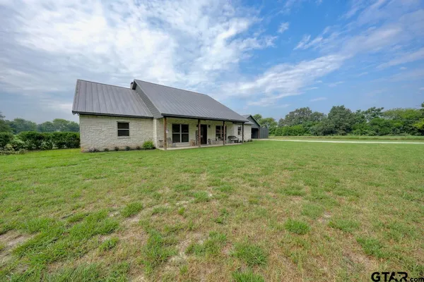 $465,000 | 13109 Farm To Market Road 16, Lindale, TX 75771