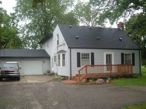 8483 Fenton Road Grand Blanc, MI 48439 - Photo 1 of 10 20201419.JPG