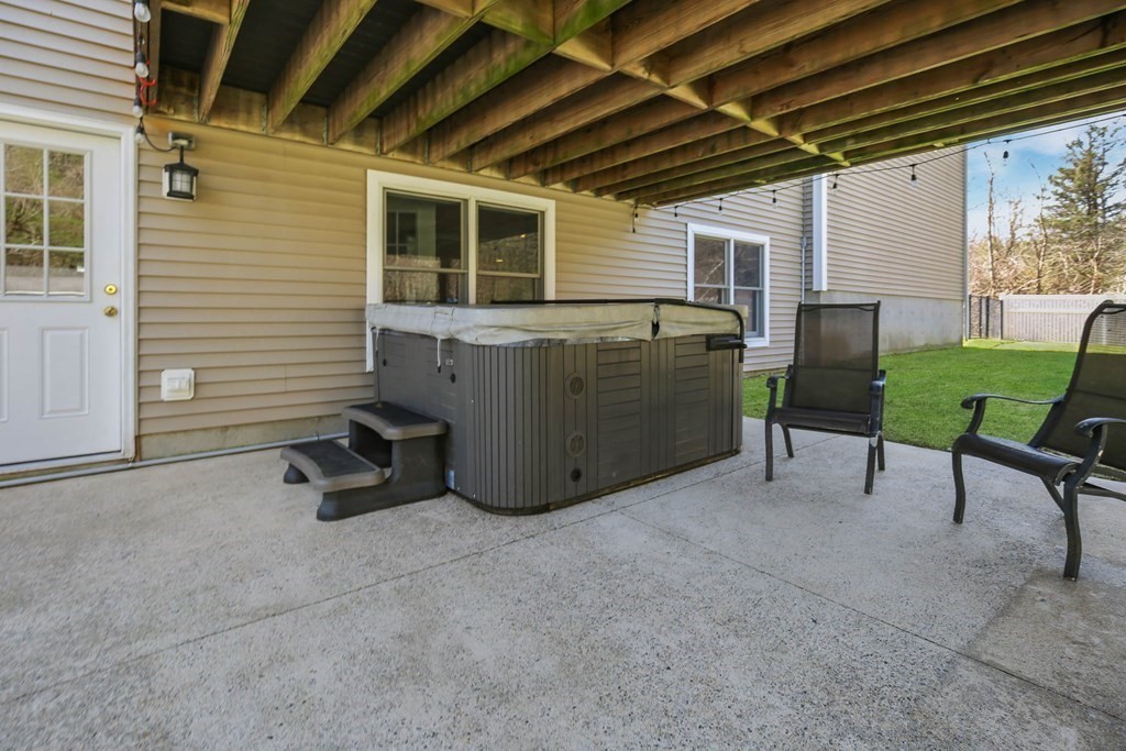 7 S Road Holden, MA 01520 - Photo 8 of 40