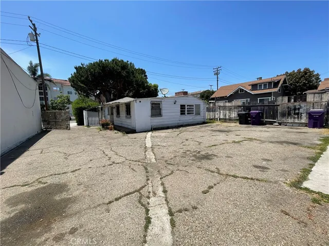 $908,300 | 1360 Newport Avenue, Long Beach, CA 90804