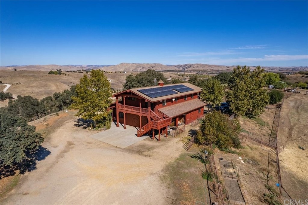 8700 Bee Tree Road Paso Robles, CA 93446 - Photo 49 of 74 an aerial view of a chairs with wooden fence