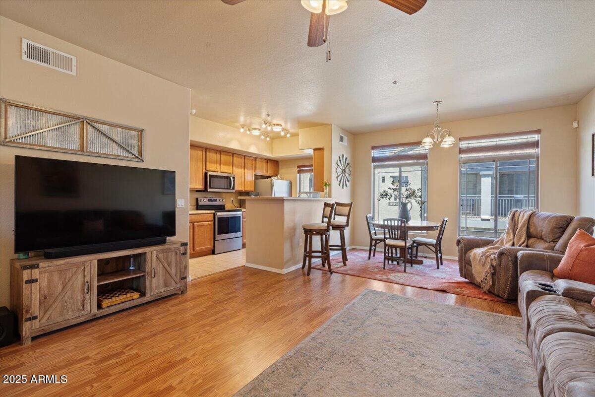 2402 East 5th Street, Unit 1446 Tempe, AZ 85288 - Photo 5 of 36 Great Room