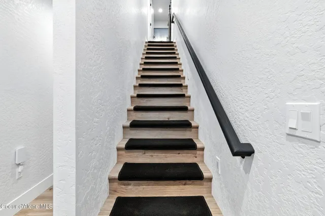 $1,649,000 | 20283 North Crooked Rock Lane, Rathdrum, ID 83858