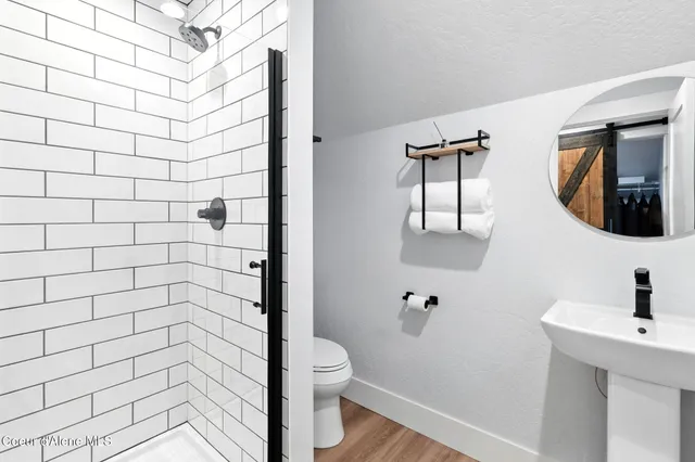 $1,649,000 | 20283 North Crooked Rock Lane, Rathdrum, ID 83858