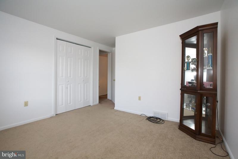 477 Amesbury Road Lancaster, PA 17601 - Photo 11 of 17