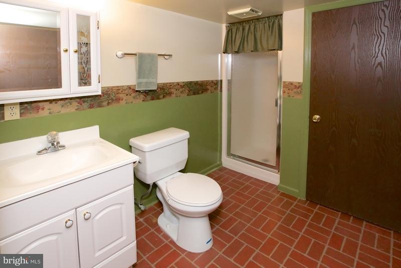 477 Amesbury Road Lancaster, PA 17601 - Photo 14 of 17