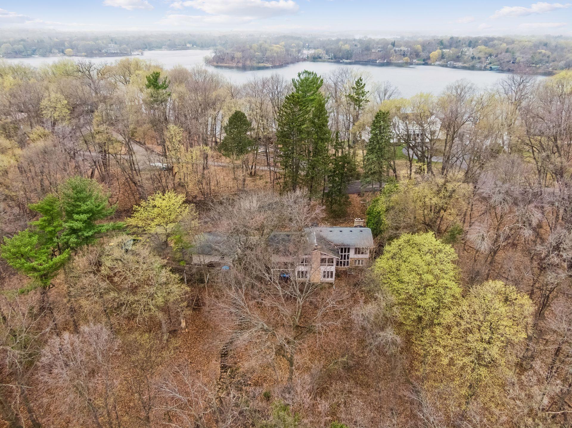 5815 Ridge Road Shorewood, MN 55331 - Photo 6 of 12