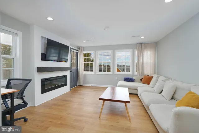 $649,900 | 2425 Skyland Place Southeast, Washington, DC 20020