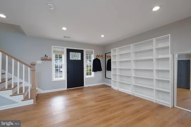 $649,900 | 2425 Skyland Place Southeast, Washington, DC 20020