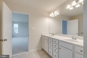 74 Overbrook Road Ranson, WV 25438 - Photo 14 of 17 Bath (Master)