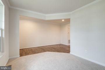 74 Overbrook Road Ranson, WV 25438 - Photo 6 of 17 Interior (General)