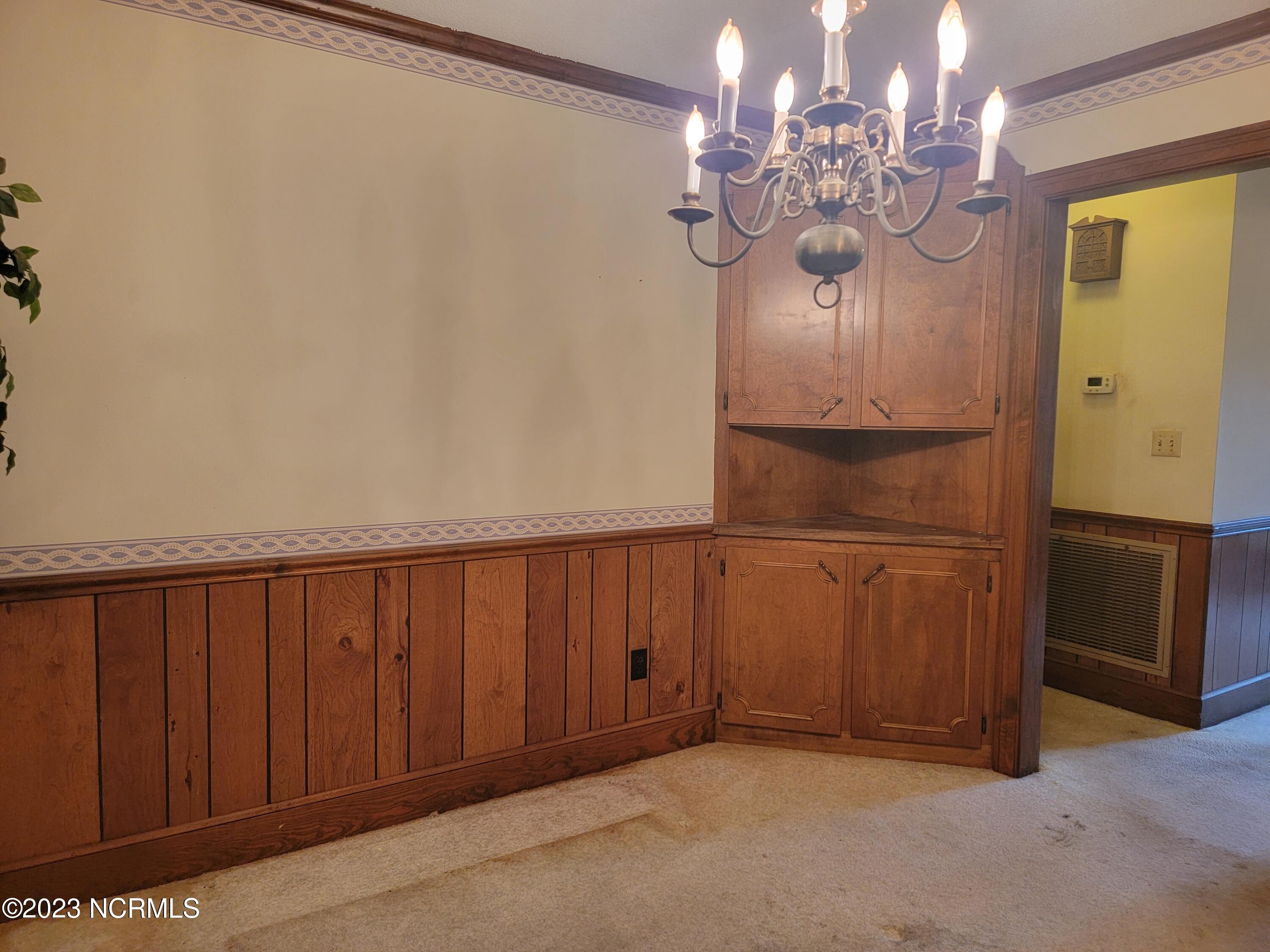 119 West Mcgowan Road Turkey, NC 28393 - Photo 10 of 20 dining room buffet 1