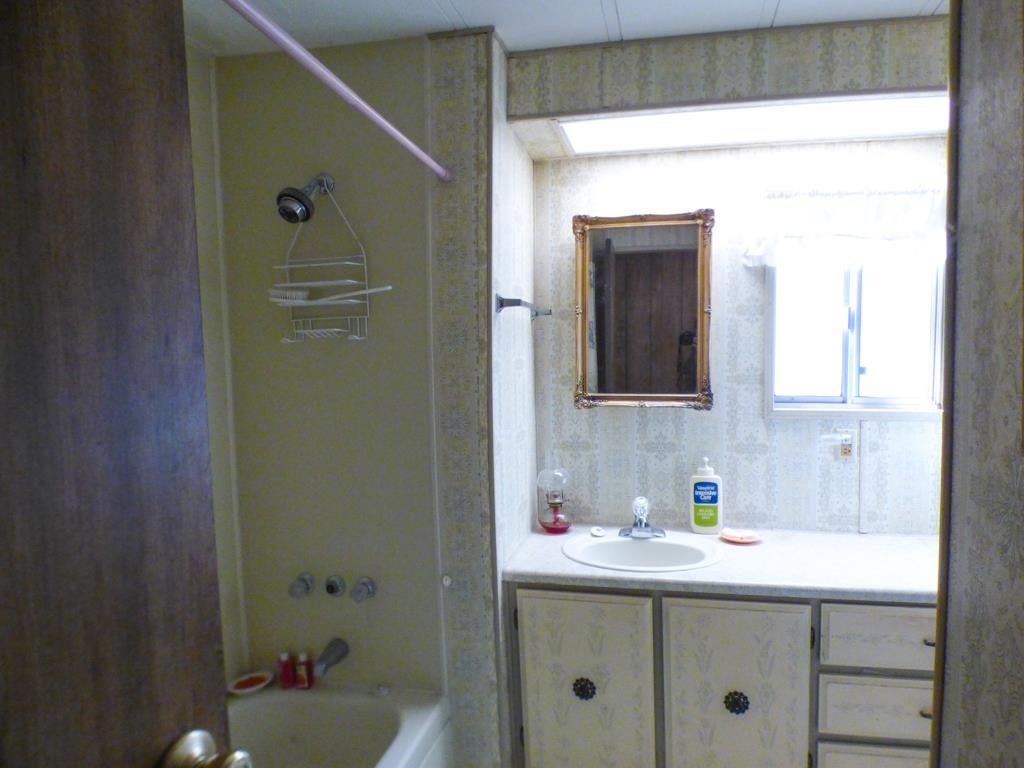 5725 Scott River Road Fort Jones, CA 96032 - Photo 15 of 25 Gallery Image 15