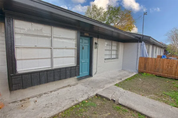 $1,150 | 1613 Northwood Street, Unit 1613, Houston, TX 77009