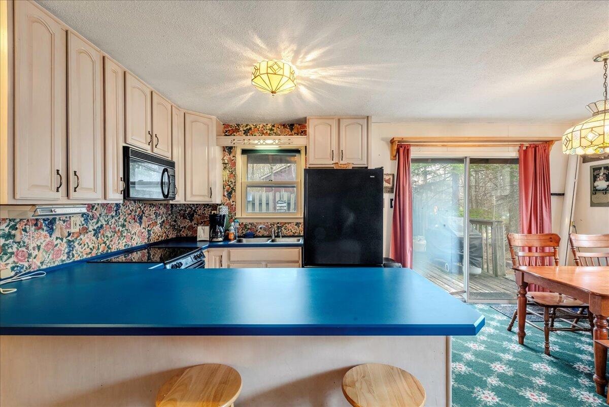 170 Fern Ridge Road Blakeslee, PA 18610 - Photo 17 of 58 32-HomeView_Media-170_Fern_Ridge_Rd.-#32