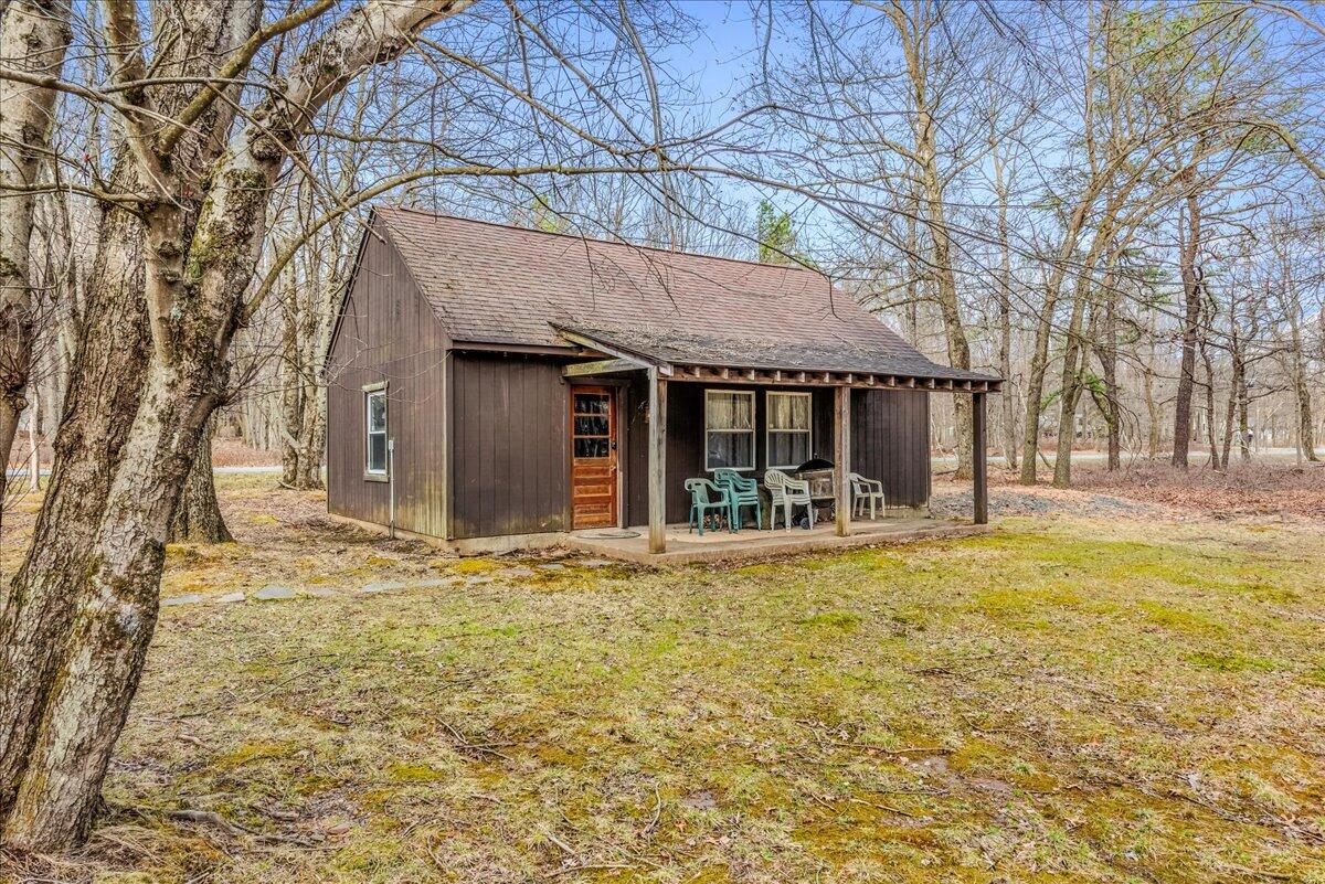 170 Fern Ridge Road Blakeslee, PA 18610 - Photo 3 of 58 07-HomeView_Media-170_Fern_Ridge_Rd.-#7