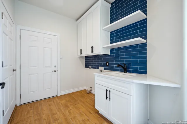 $525,000 | 125 Hilltop Circle, Mathis, TX 78368