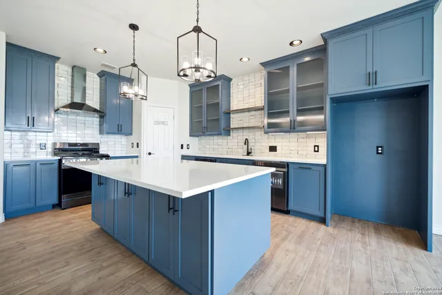 $525,000 | 125 Hilltop Circle, Mathis, TX 78368