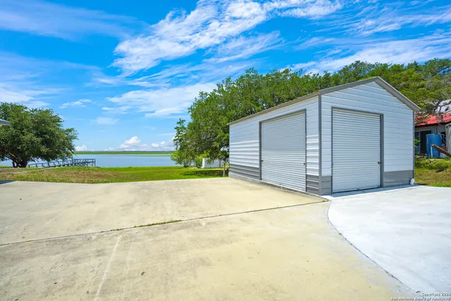 $525,000 | 125 Hilltop Circle, Mathis, TX 78368