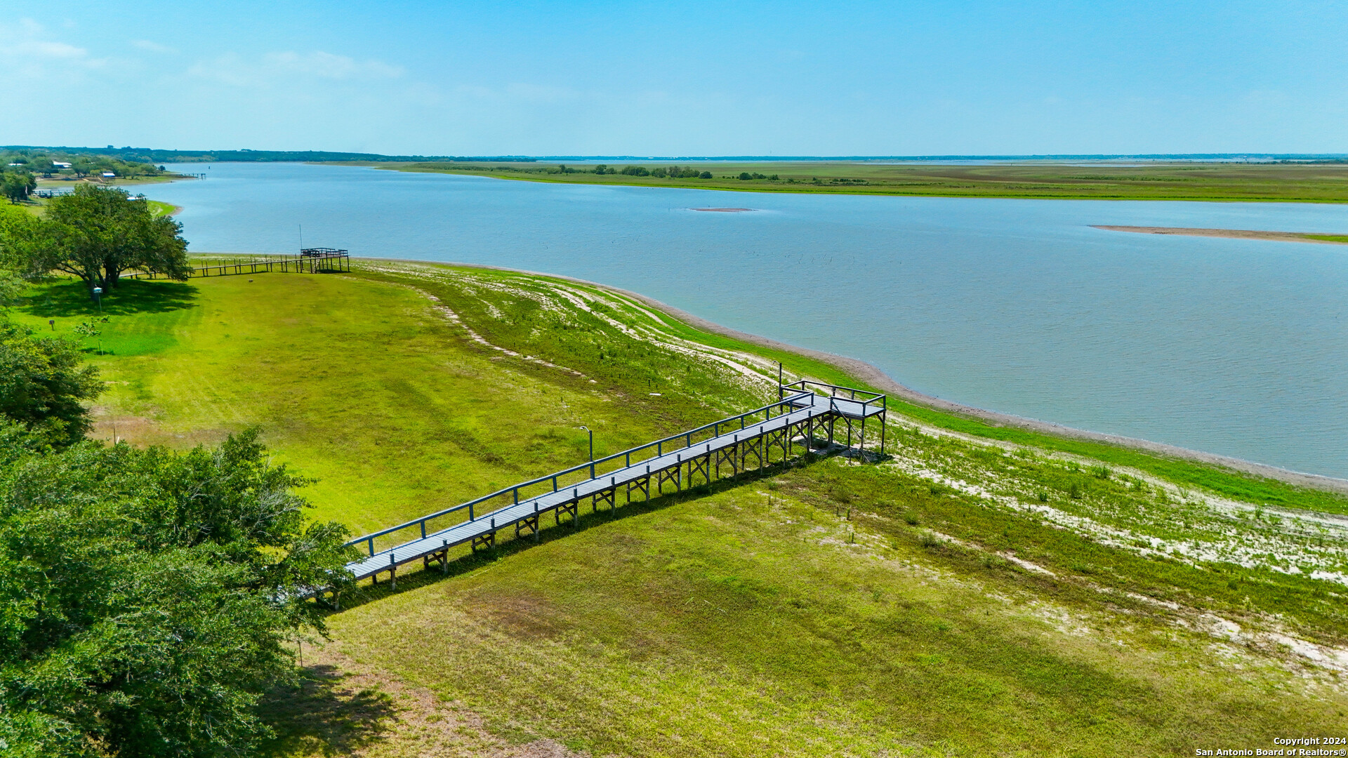 125 Hilltop Circle Mathis, TX 78368 - Photo 33 of 37