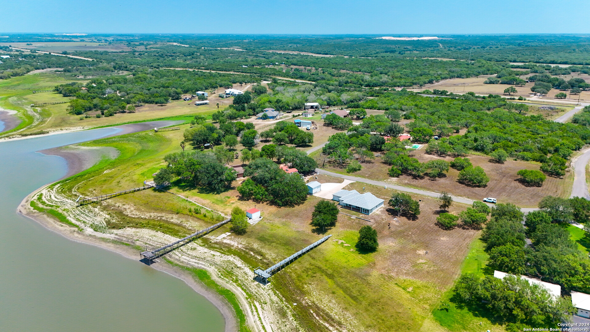 125 Hilltop Circle Mathis, TX 78368 - Photo 34 of 37