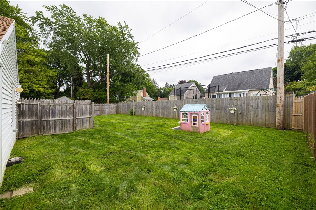 695 Eaton Road Irondequoit, NY 14617 - Photo 29 of 34