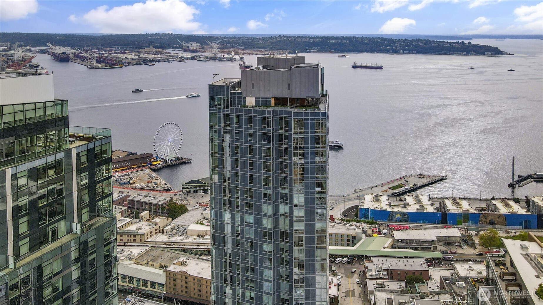 121 Stewart Street, Unit 3504 Seattle, WA 98101 - Photo 2 of 31
