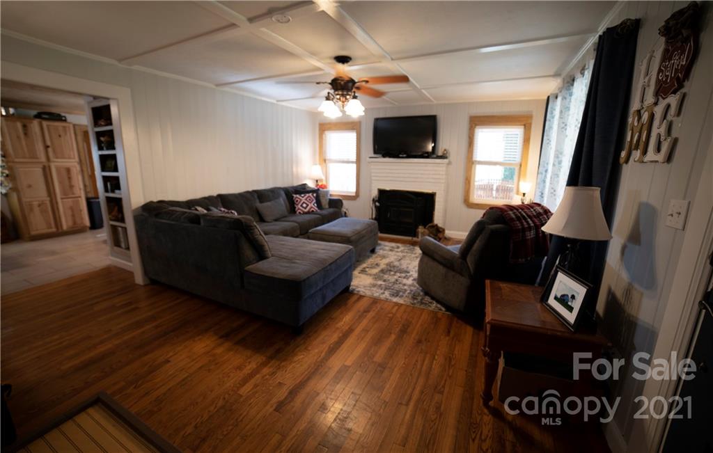 202 North Spring Street Old Fort, NC 28762 - Photo 5 of 23 Gallery Image 5