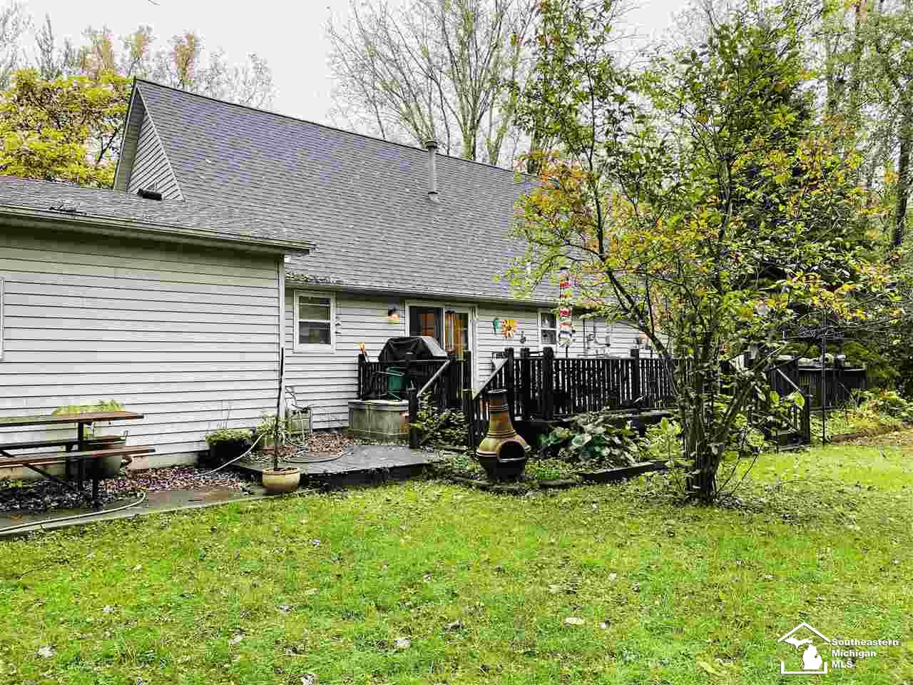 3144 Comboni Way Monroe, MI 48162 - Photo 4 of 14 50059032-3.JPG