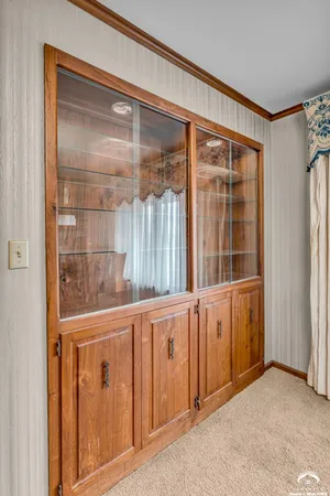 $640,000 | 141-127 Southwest Urish Road, Topeka, KS 66615