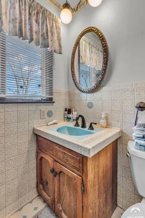 $640,000 | 141-127 Southwest Urish Road, Topeka, KS 66615