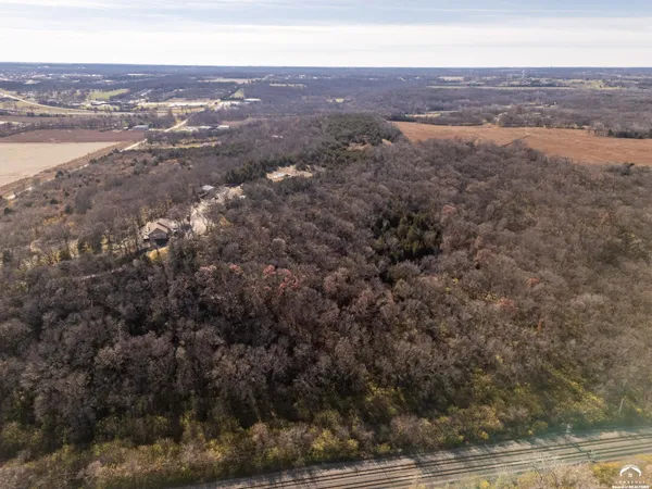 $640,000 | 141-127 Southwest Urish Road, Topeka, KS 66615