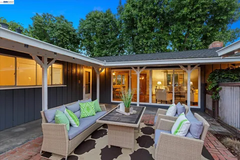 $1,300,000 | 4247 School Street, Pleasanton, CA 94566